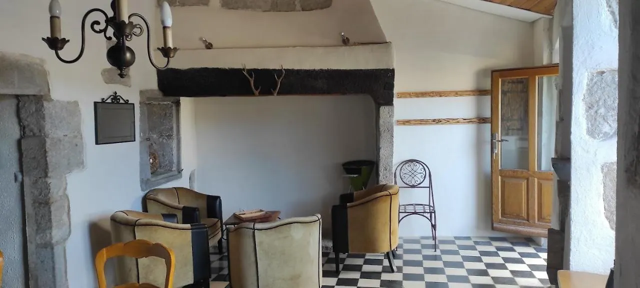 maison pierre et voûte au cœur du village Balazuc Hébergement de vacances