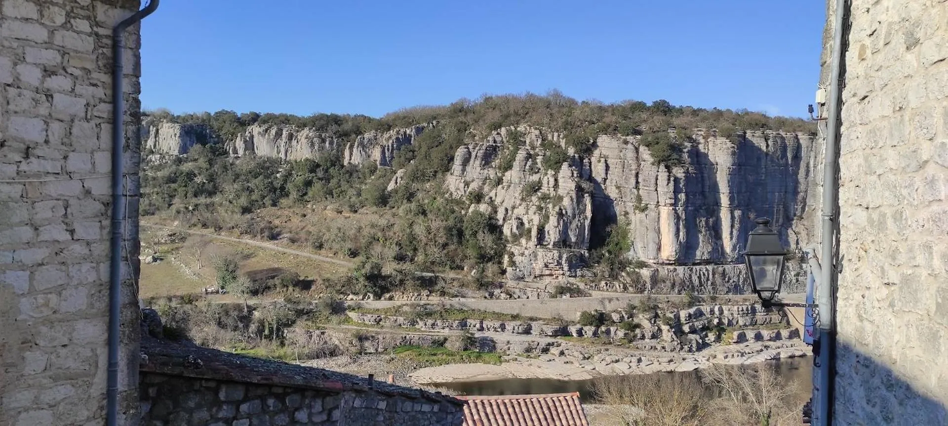 maison pierre et voûte au cœur du village Balazuc Hébergement de vacances